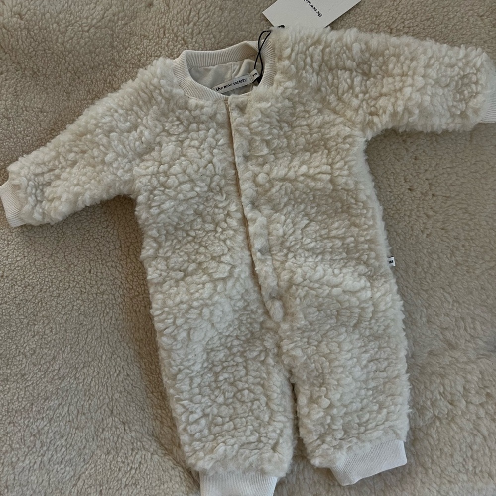 The New Society winter suit One Piece size 0-3months